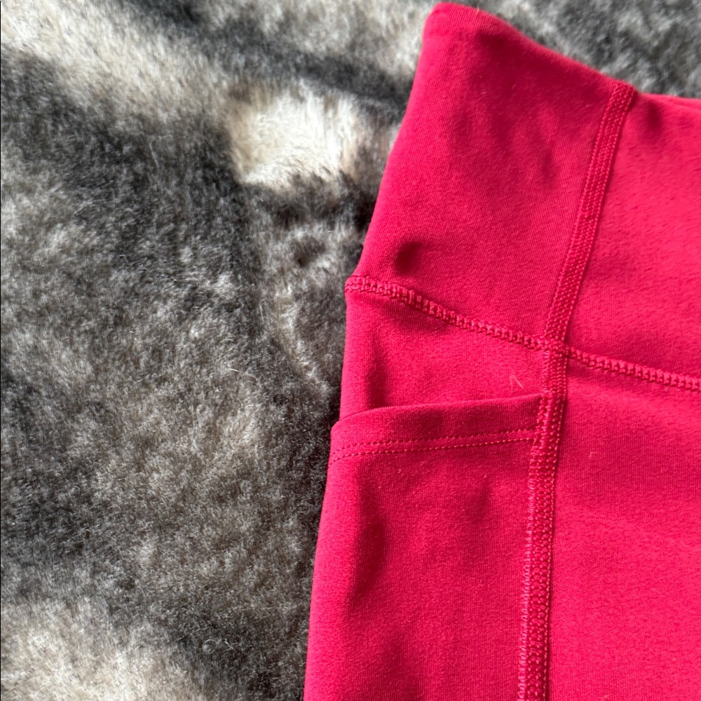 Set of 3 Victoria’s Secret VSX Vibrant Leggings in Red, Pink, and Black - Picture 3 of 9
